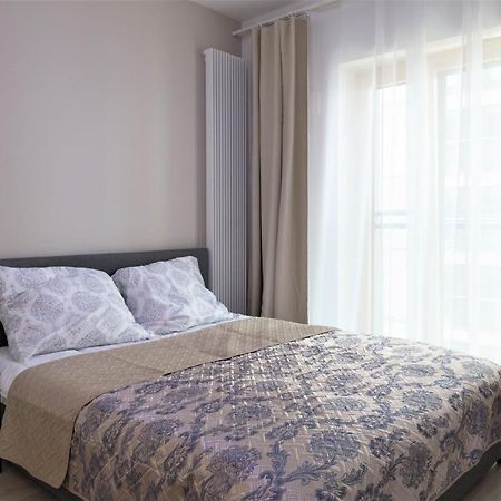 Exclusive 2Br! Apartment In Center +Netflix +Gym Варшава Экстерьер фото